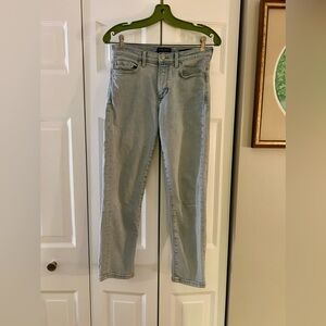 H&M Women’s W25 Light Wash Mid Rise Straight-Leg Premium Denim Jeans Great Basic